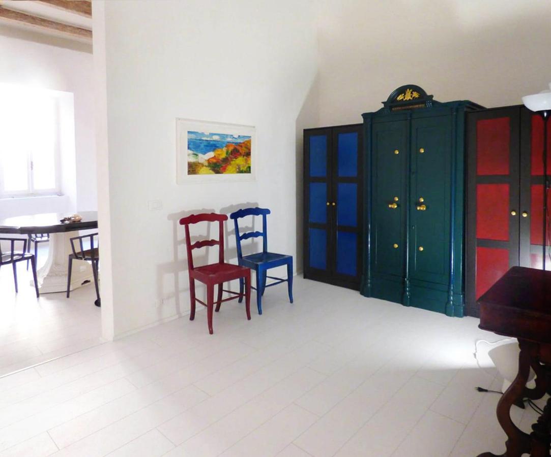 La Sosta Dell'Imperatore Apartman Iesi Kültér fotó